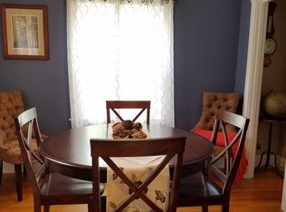 91 Wesleyan Ave, Warwick, RI 02886