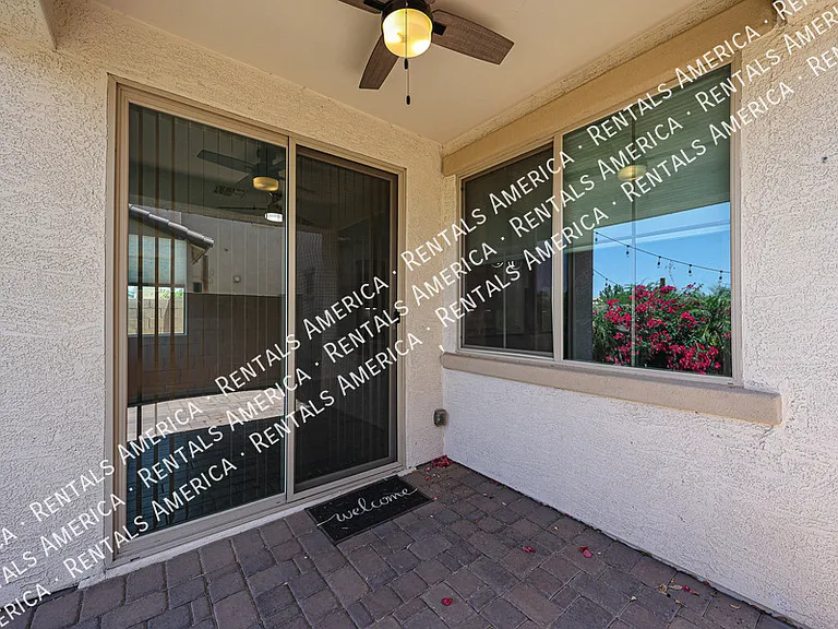 1930 S Sycamore Pl — Photo 37