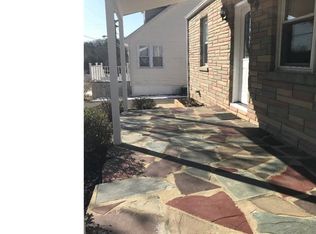 18 Hazel Ln, Pine Hill, NJ 08021