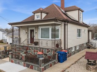 72 Rochambeau St, New Bedford, MA 02745