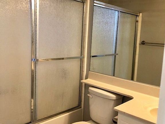 5th image of 3934 Hamilton St APT 6