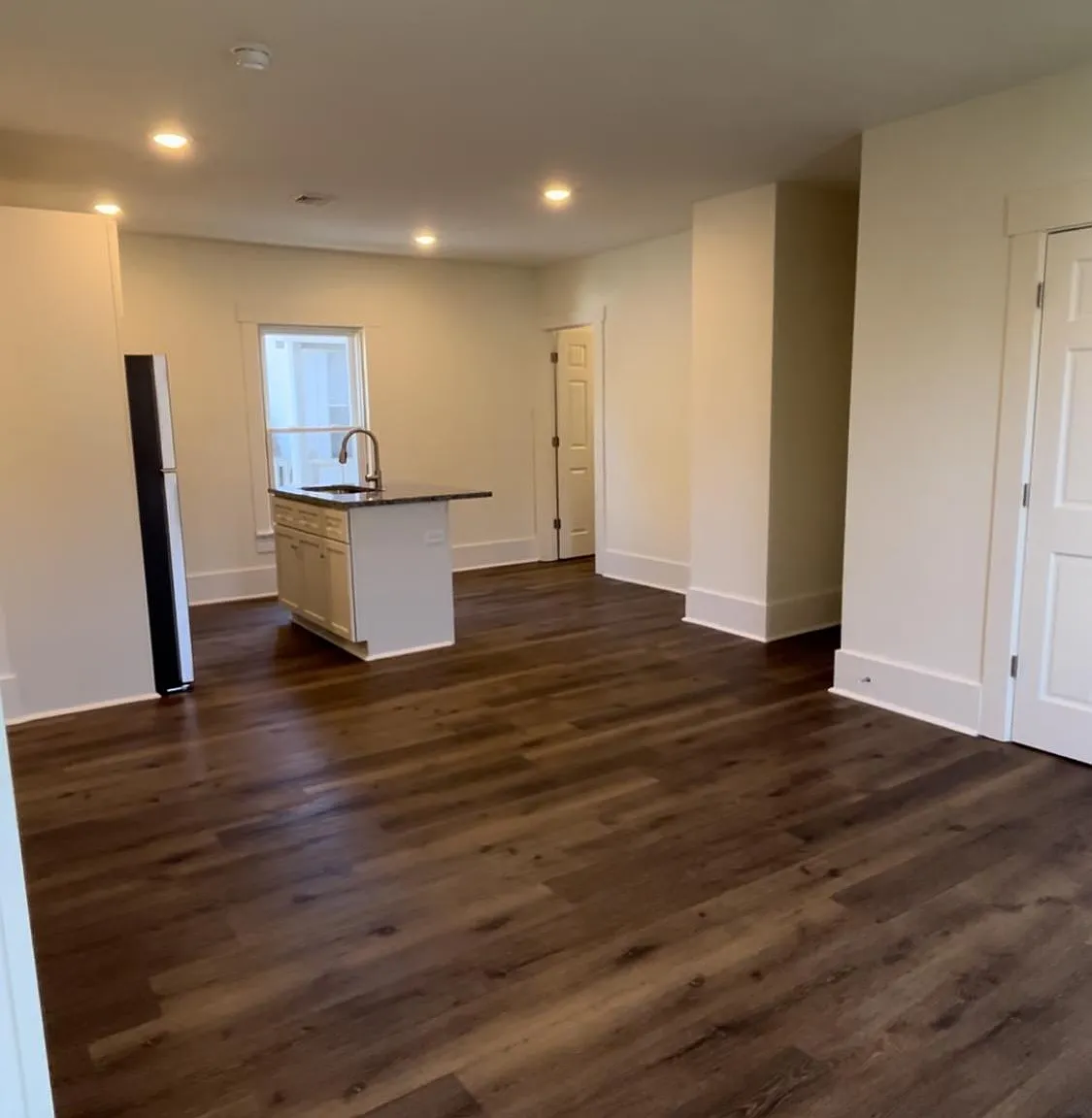 1 bed, 700 sqft, $945 — Photo 4