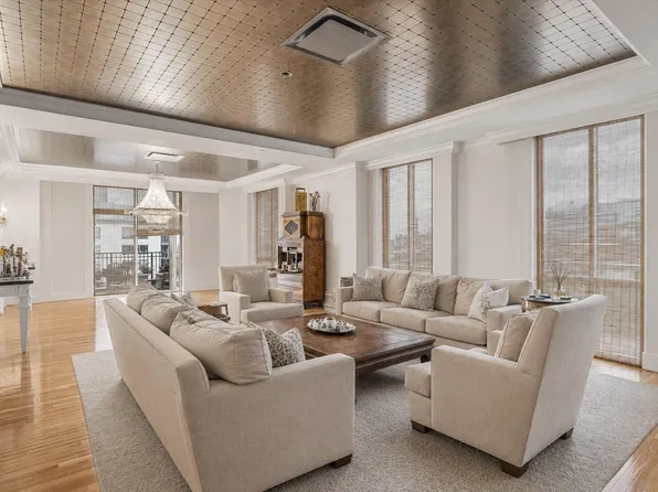 511 S Post Oak Ln APT 6D, Houston, TX 77056