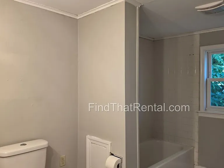136 W Church Ave — Photo 22