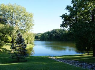 42 Larkmoor Dr, Glen Carbon, IL