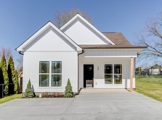 530 W End Ave, McMinnville, TN 37110