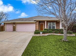 201 Bluefinch Dr, Little Elm, TX 75068