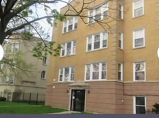 6121 N Claremont Ave #3A, Chicago, IL 60659