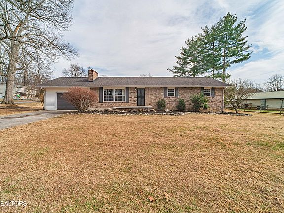 2nd image of 4712 Douglas Dam Rd