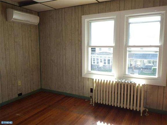5th image of 428 Iroquois St