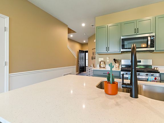 5th image of 14126 Bay Willow Dr