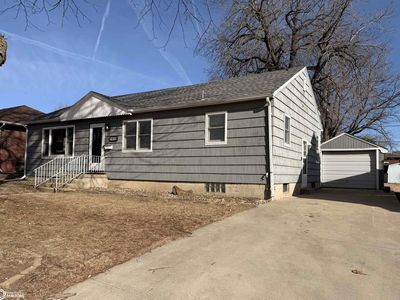 1608 Salinger Ave, Carroll, IA, 51401