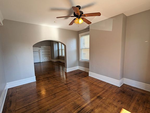 4th image of 42 Waldorf St #1