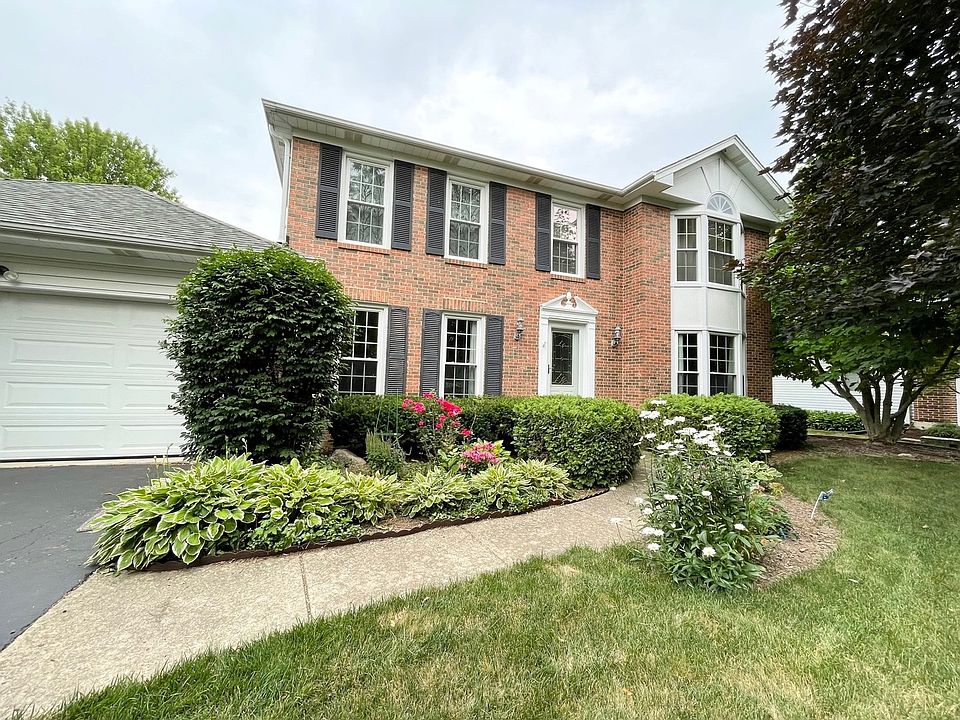1st image of 804 Rockbridge Dr