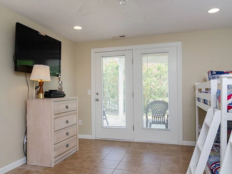 741 N Fort Fisher Blvd — Photo 38