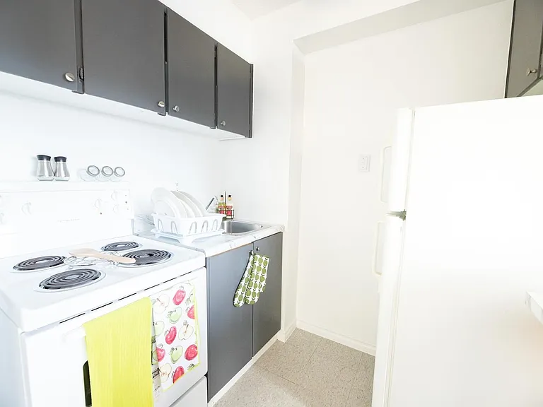 2360 Dundas St W #2350 — Photo 44