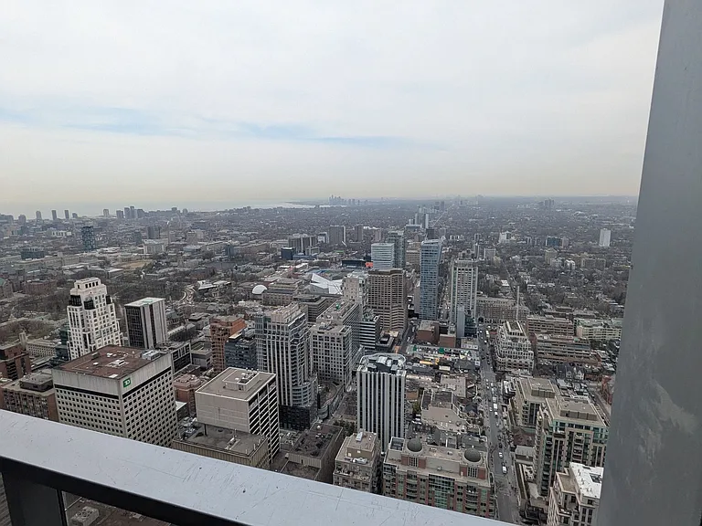 11 Yorkville Ave #5601 — Photo 15