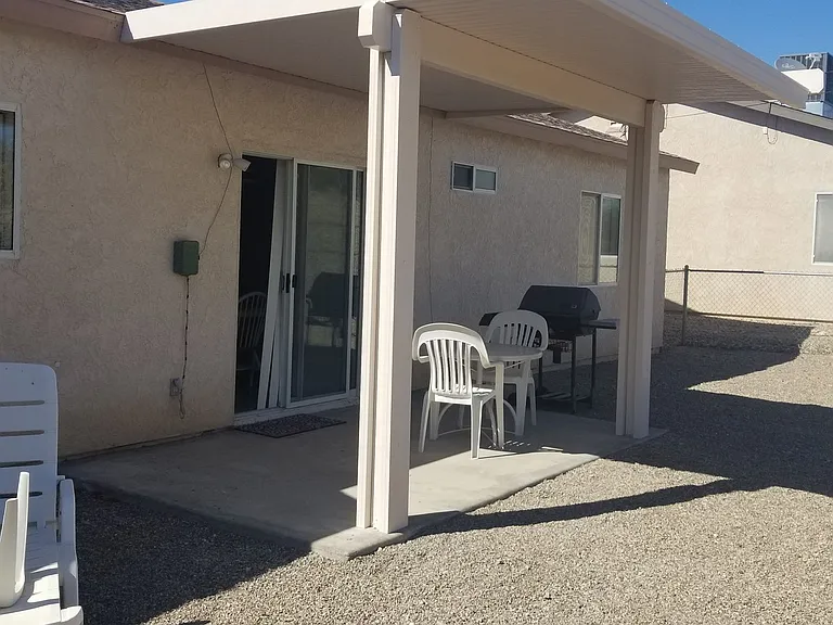 2440 Huntington Dr — Photo 15