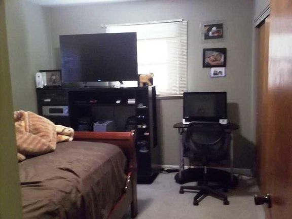 5th image of 3545 Meadow Dr