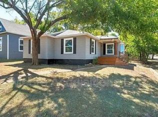 1330 W Sears St, Denison, TX 75020