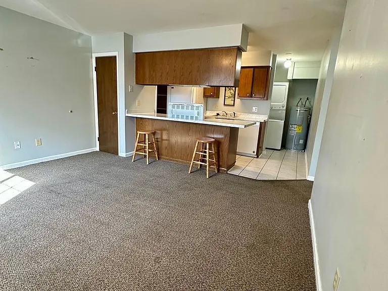 601 Bertig St — Photo 17