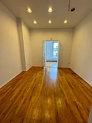 Rented by KNOCKKNOCK LLC