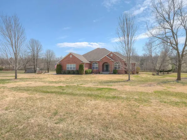 2175 N Loma Linda Dr, Loma Linda, MO 64804