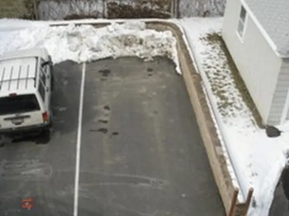 18 Bigelow St, Brighton, MA