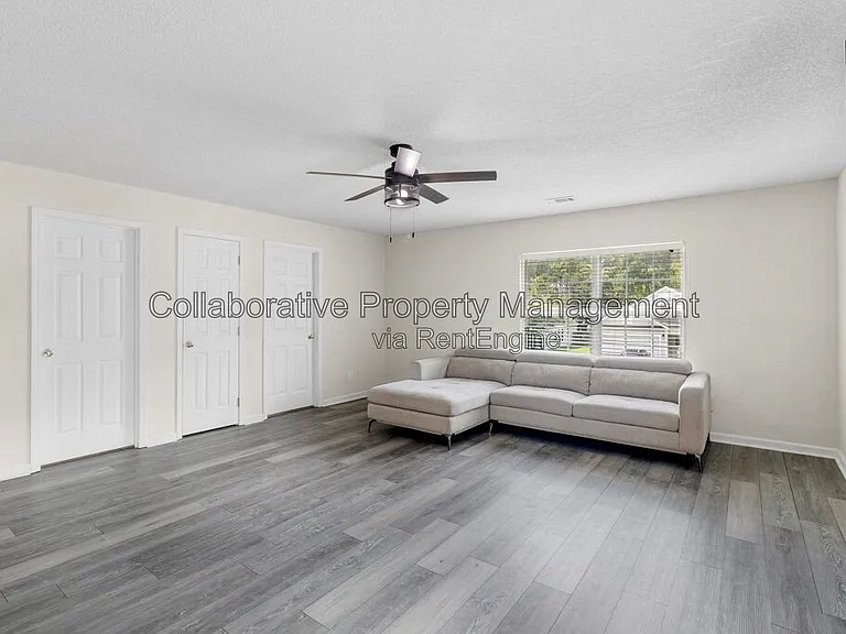 215 Tigers Paw Dr — Photo 24