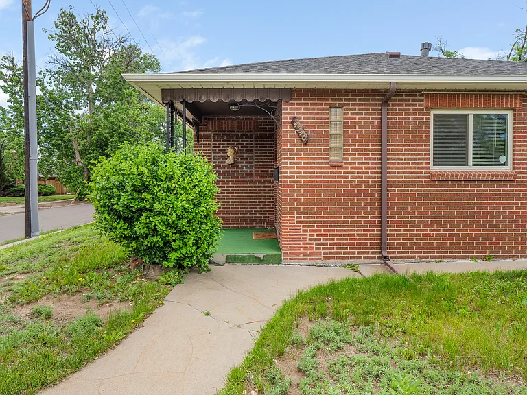4546 Lowell Blvd #R — Photo 19