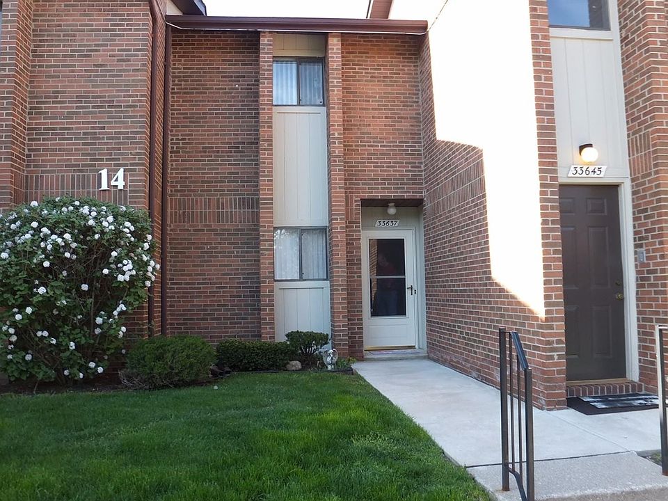 1st image of 33637 Pondview Cir