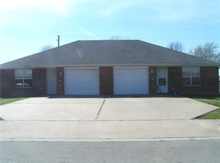 2919 Yorkshire Cir, Springdale, AR 72764