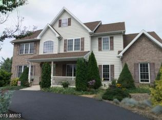 2337 Ocracoke Island Ct, Chambersburg, PA 17202