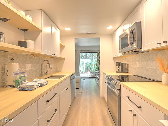4th image of 400 William Hilton Parkway #99