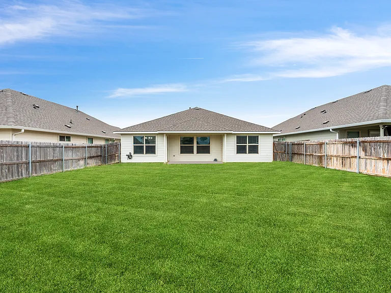 1142 Natchez Dr — Photo 43