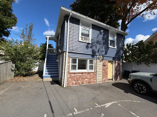 160 Brown St #R, Waltham, MA 02453