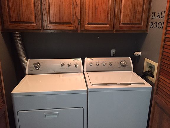 Full Size washer/dryer