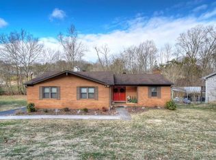 1216 Eastbrook Dr, Kingsport, TN 37663