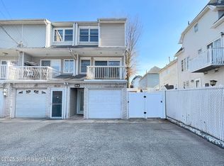 342 Arthur Kill Rd, Staten Island, NY 10308