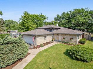 19062 S Parker Rd, Mokena, IL 60448
