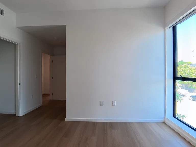 5119 Colfax Ave #201 — Photo 31