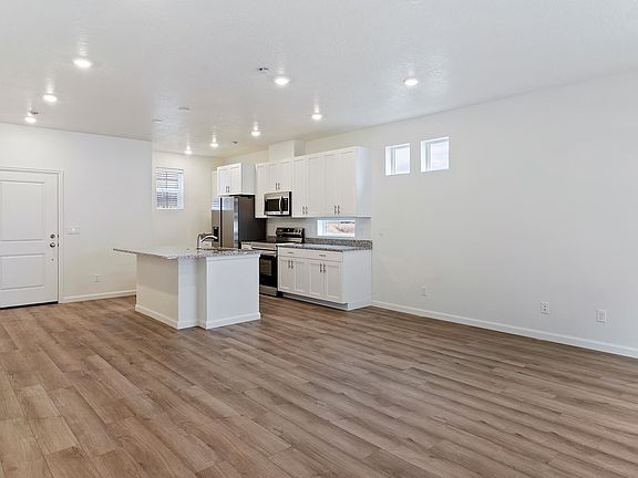 3rd image of 68 N Provo River Rd #253