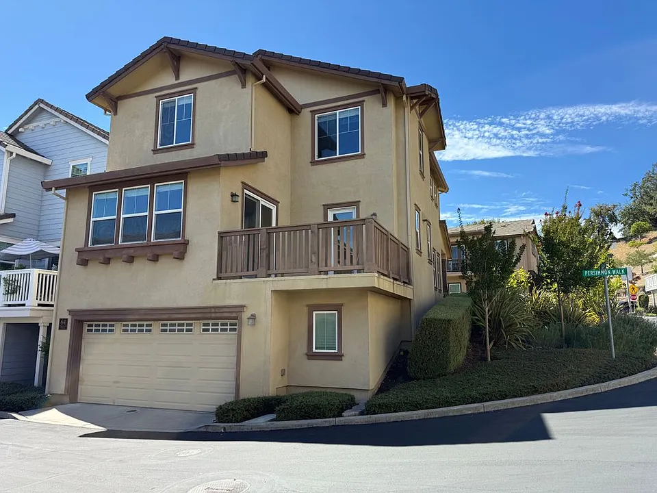 64 Persimmon Walk