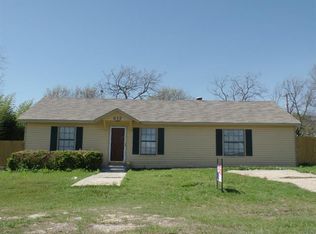 617 Vaquero St, White Settlement, TX 76108