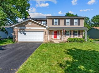 930 Applewood Ln, Algonquin, IL