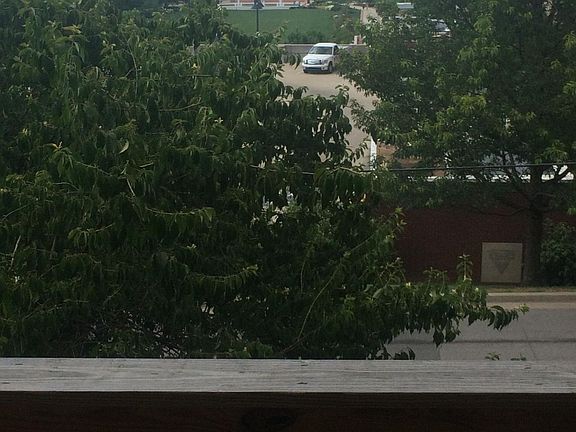 4th image of 1513 Bernard Ave
