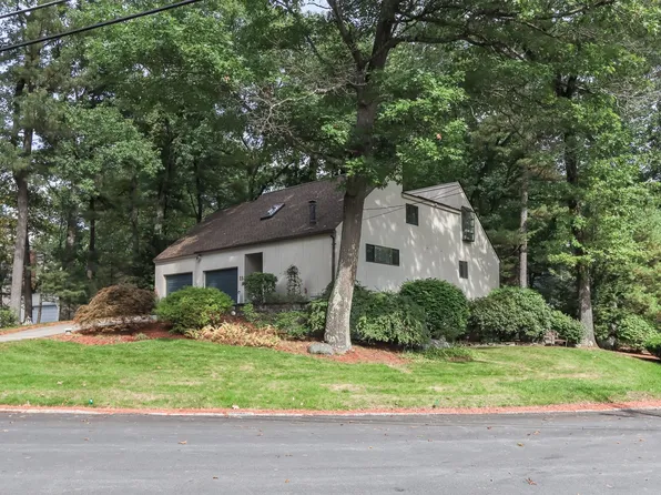 11 Shelburne Road, Nashua, NH 03063
