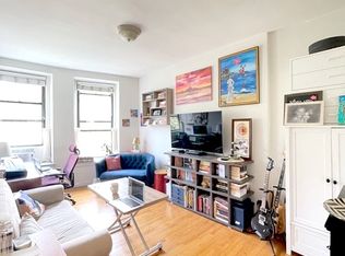 352 E 74th St #1B, New York, NY 10021