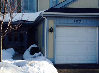 283 Bunting Ct, Deerfield, IL 60015