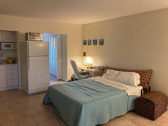 2nd image of 235 Seaview Ct